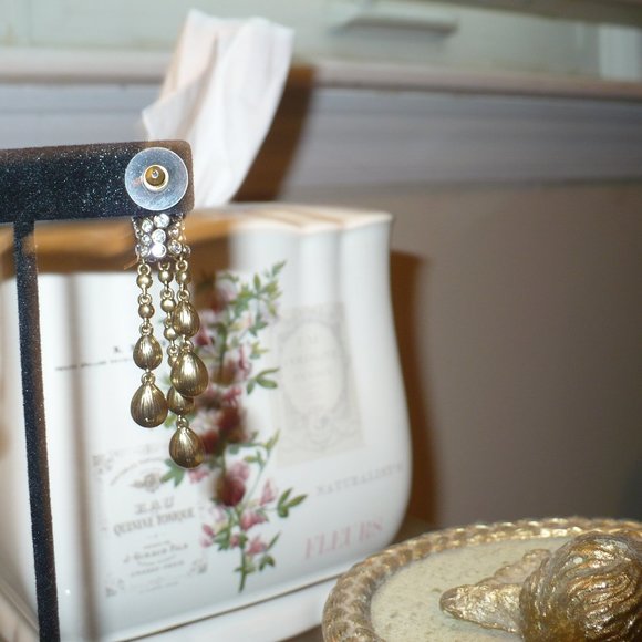 Heidi  Elegant Tear Drop Earrings - Picture 2 of 2